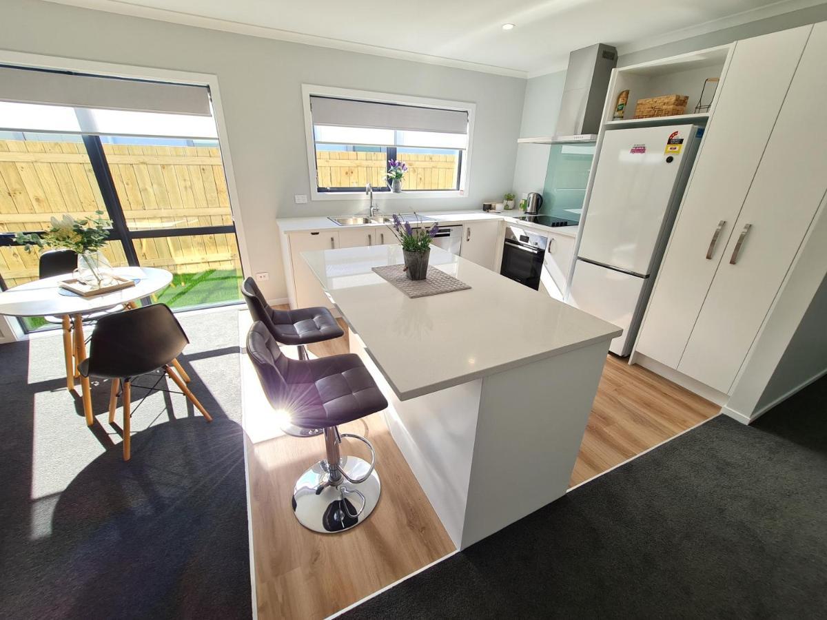 Brand New & Cosy In Kapiti - New 3-Bedrooms 4-Beds In Paraparaumu Eksteriør bilde